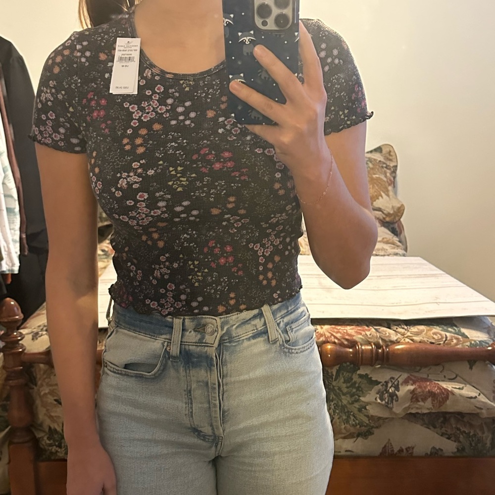 American Eagle tee; NWT; navy/black floral; M